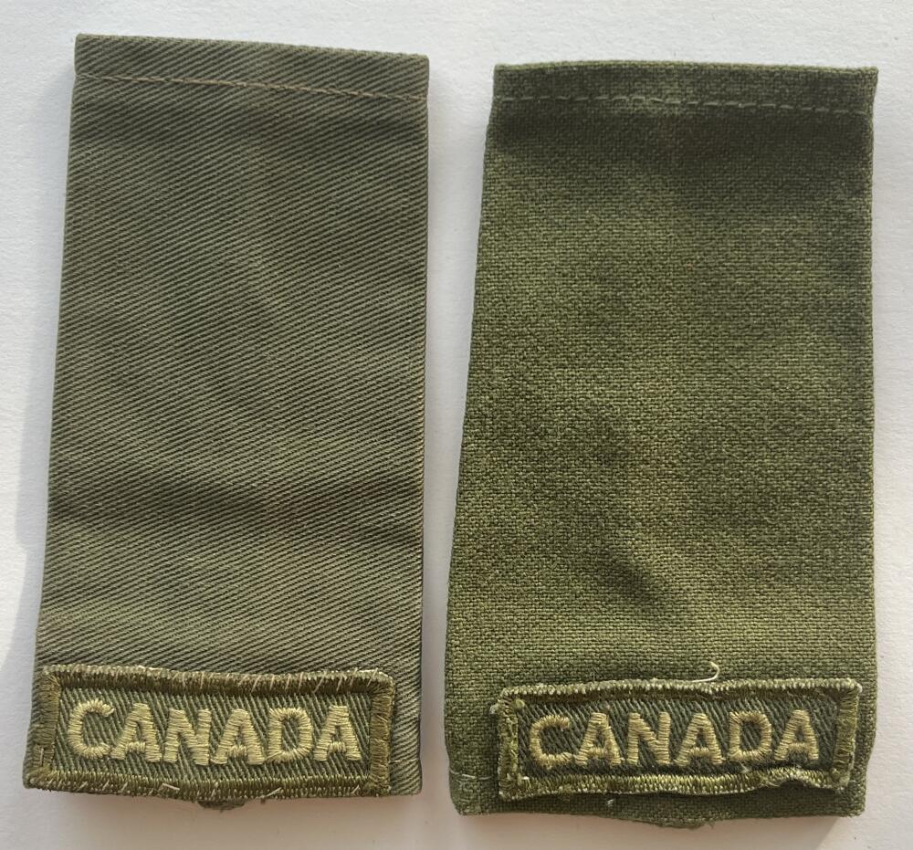 Canadian Military Army Forces Cloth Used Uniform/Jacket Epaulets - CA200 Image 1