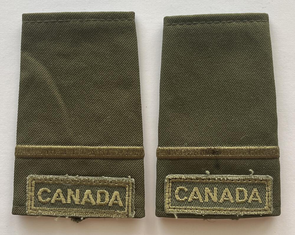 Canadian Military Army Forces Cloth Used Uniform/Jacket Epaulets - CA202 Image 1