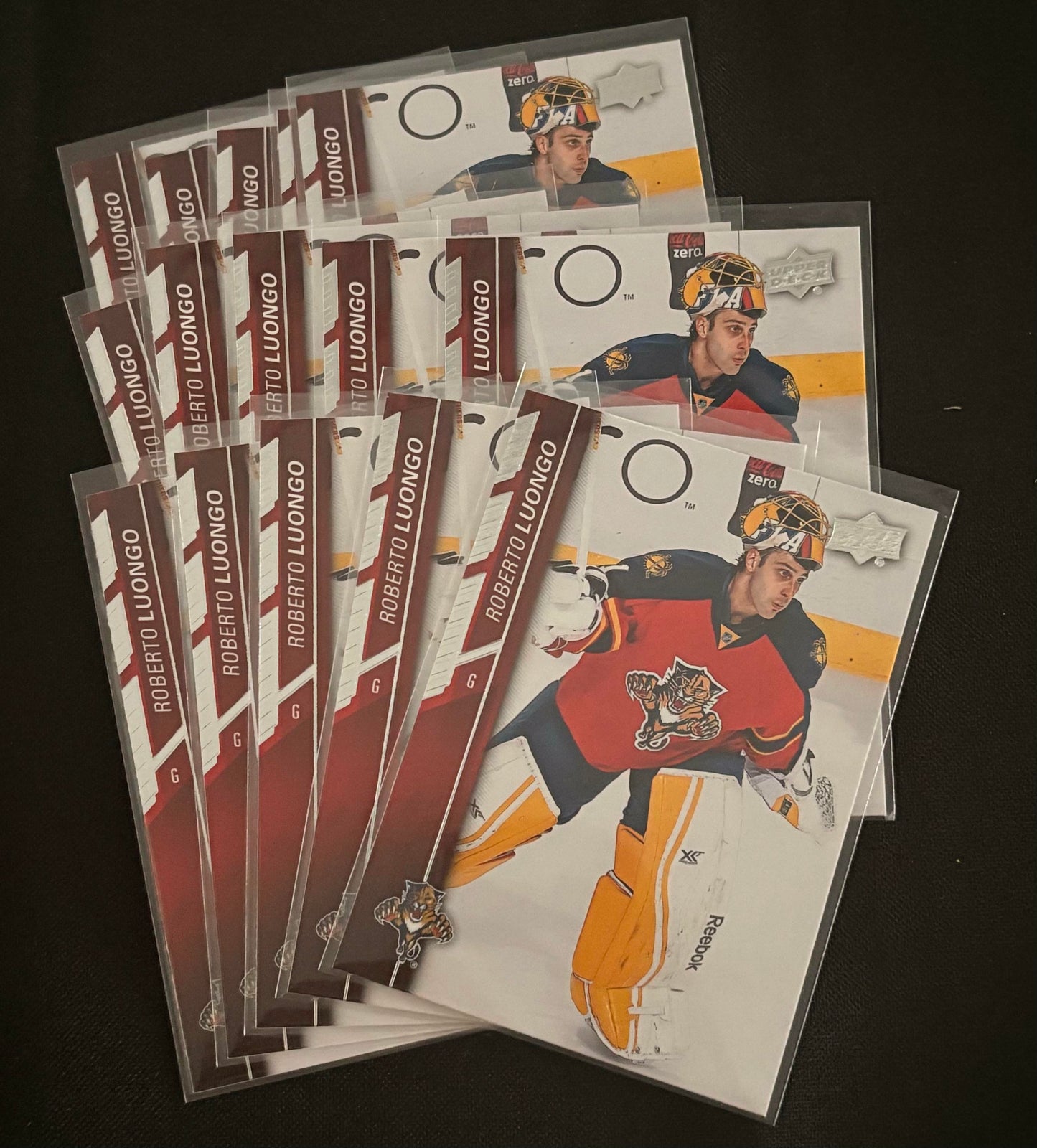 2015-16 Upper Deck #81 Roberto Luongo. - Hockey Lot of 15