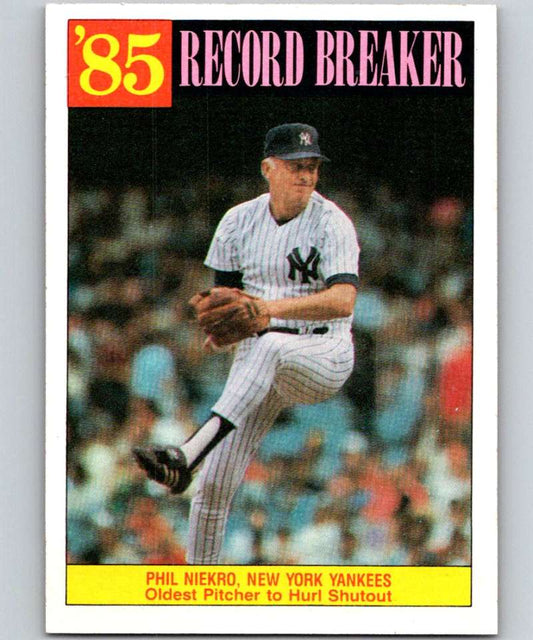 1986 Topps #204 Phil Niekro Yankees RB MLB Baseball Image 1