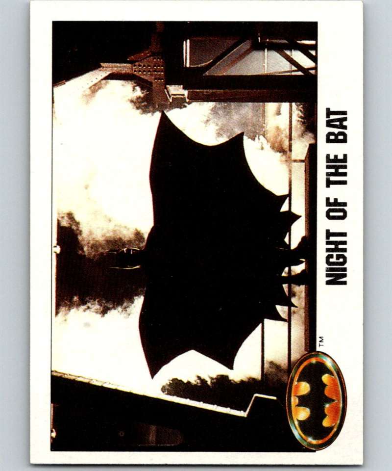 1989 Topps Batman #16 Night of the Bat