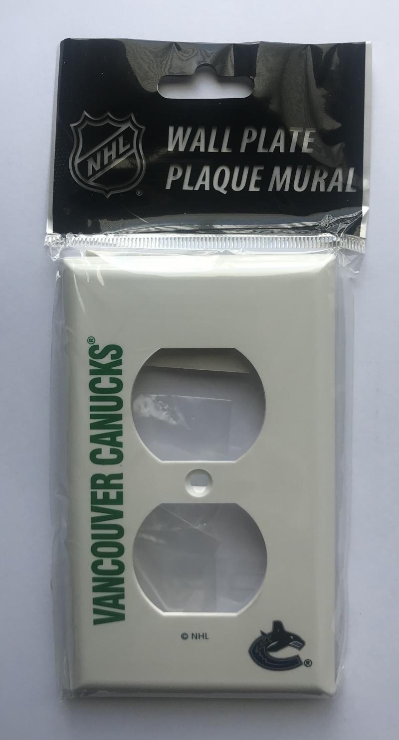 Vancouver Canucks Outlet Wall Plate Cover - Brand New with Screws Image 1