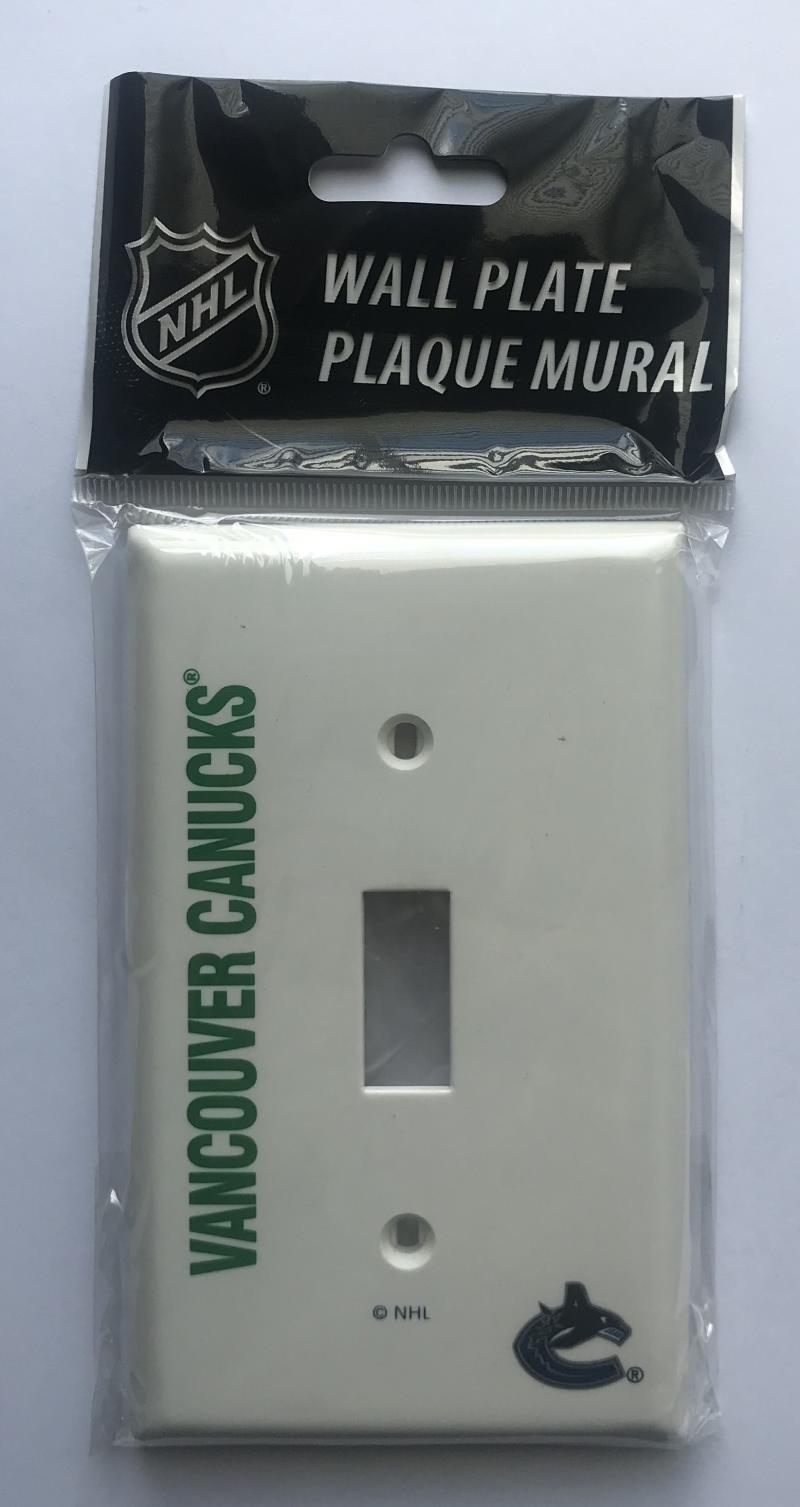 Vancouver Canucks Single Switch Wall Plate Cover - Brand New with Screws Image 1