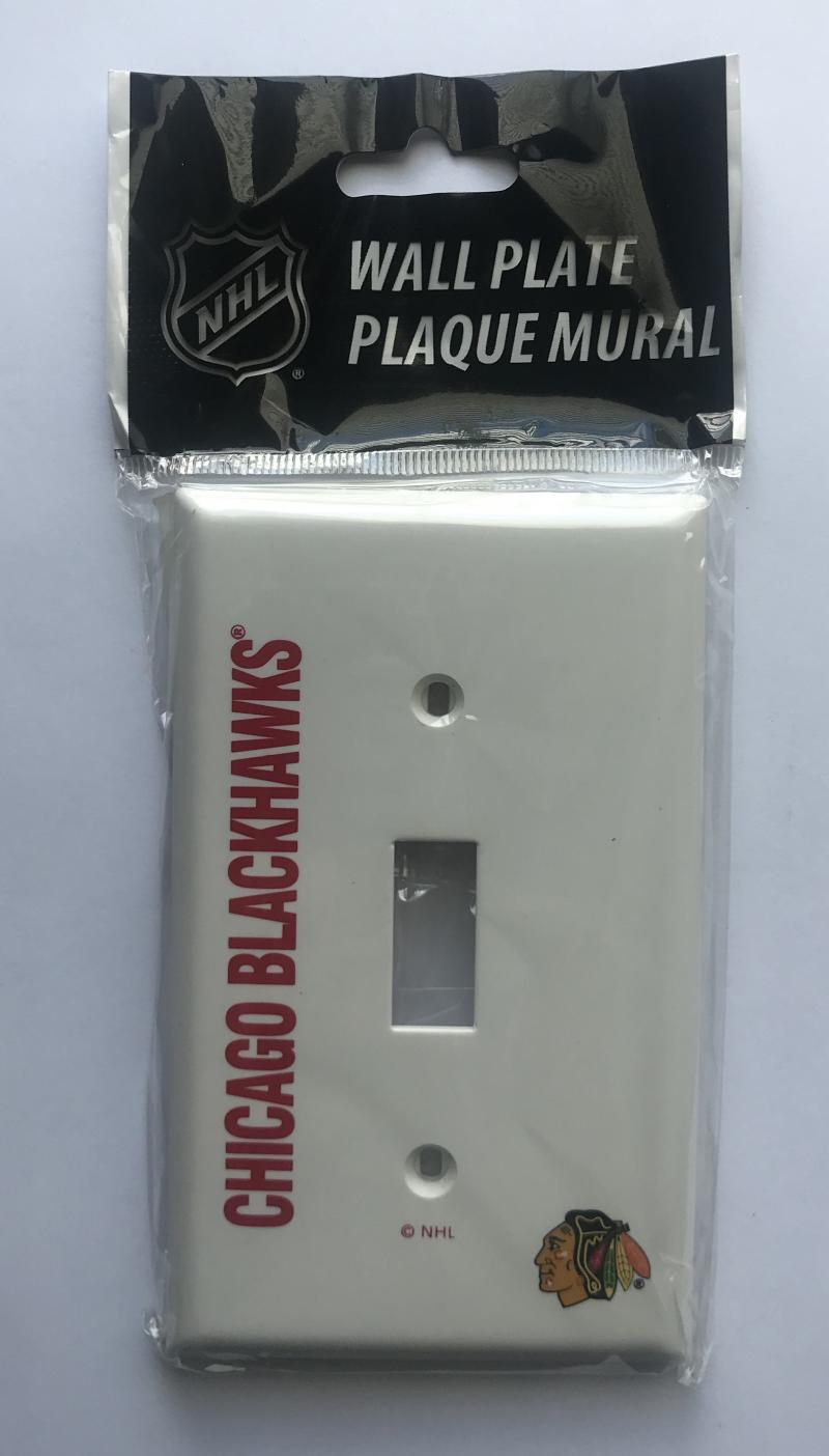 Chicago Blackhawks Single Switch Wall Plate Cover - Brand New with Screws Image 1