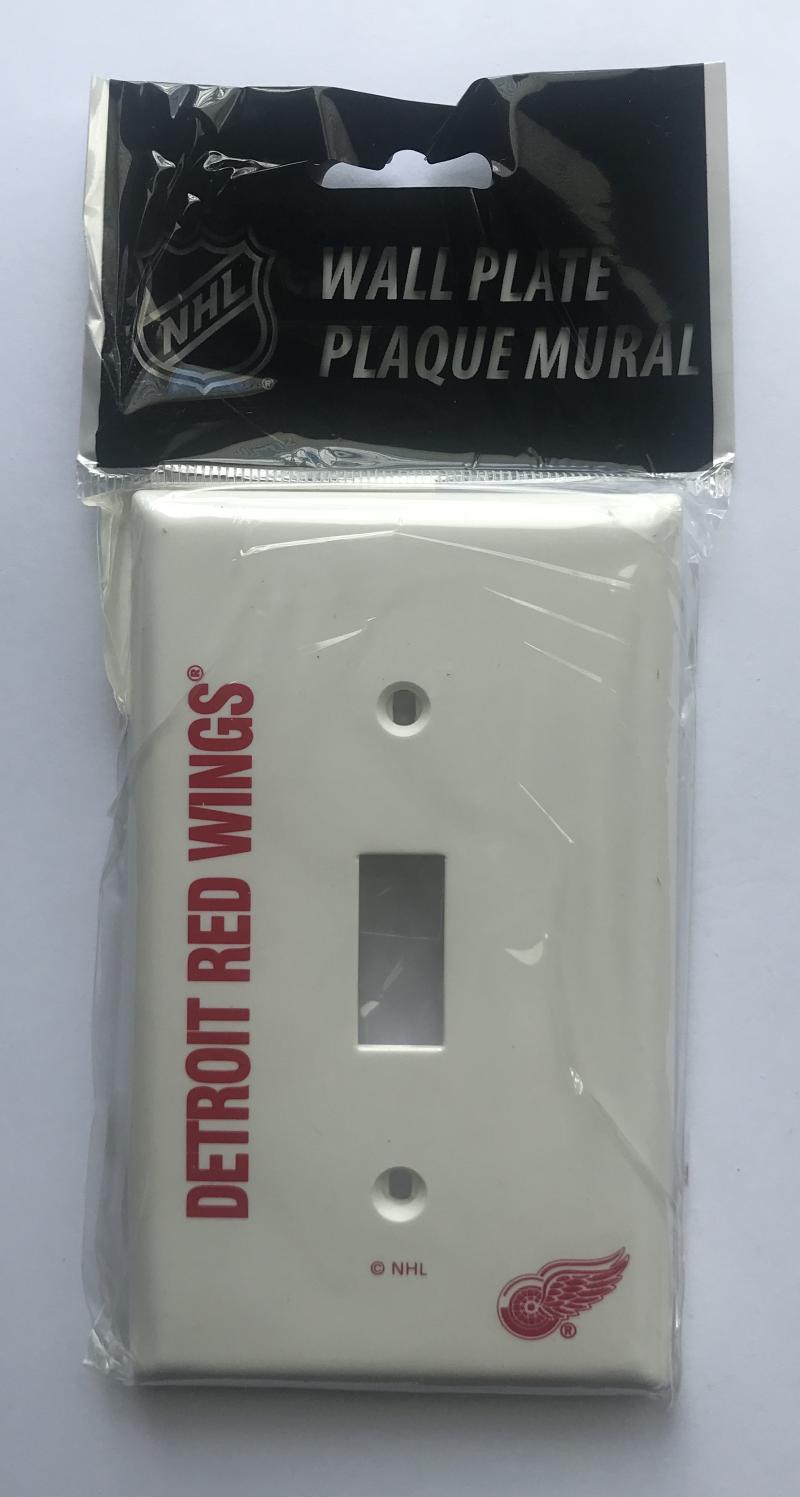 Detroit Red Wings Single Switch Wall Plate Cover - Brand New with Screws Image 1