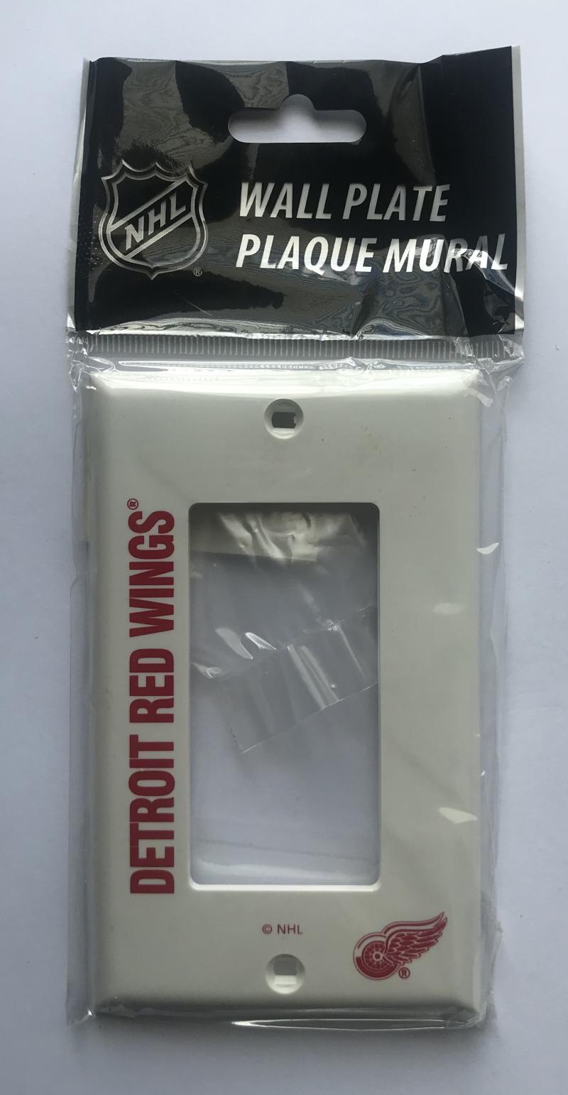 Detroit Red Wings Push Switch Wall Plate Cover - Brand New with Screws Image 1