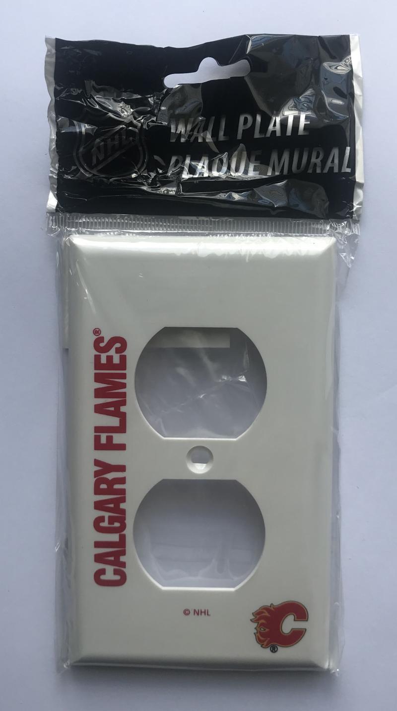 Calgary Flames Outlet Wall Plate Cover - Brand New with Screws Image 1
