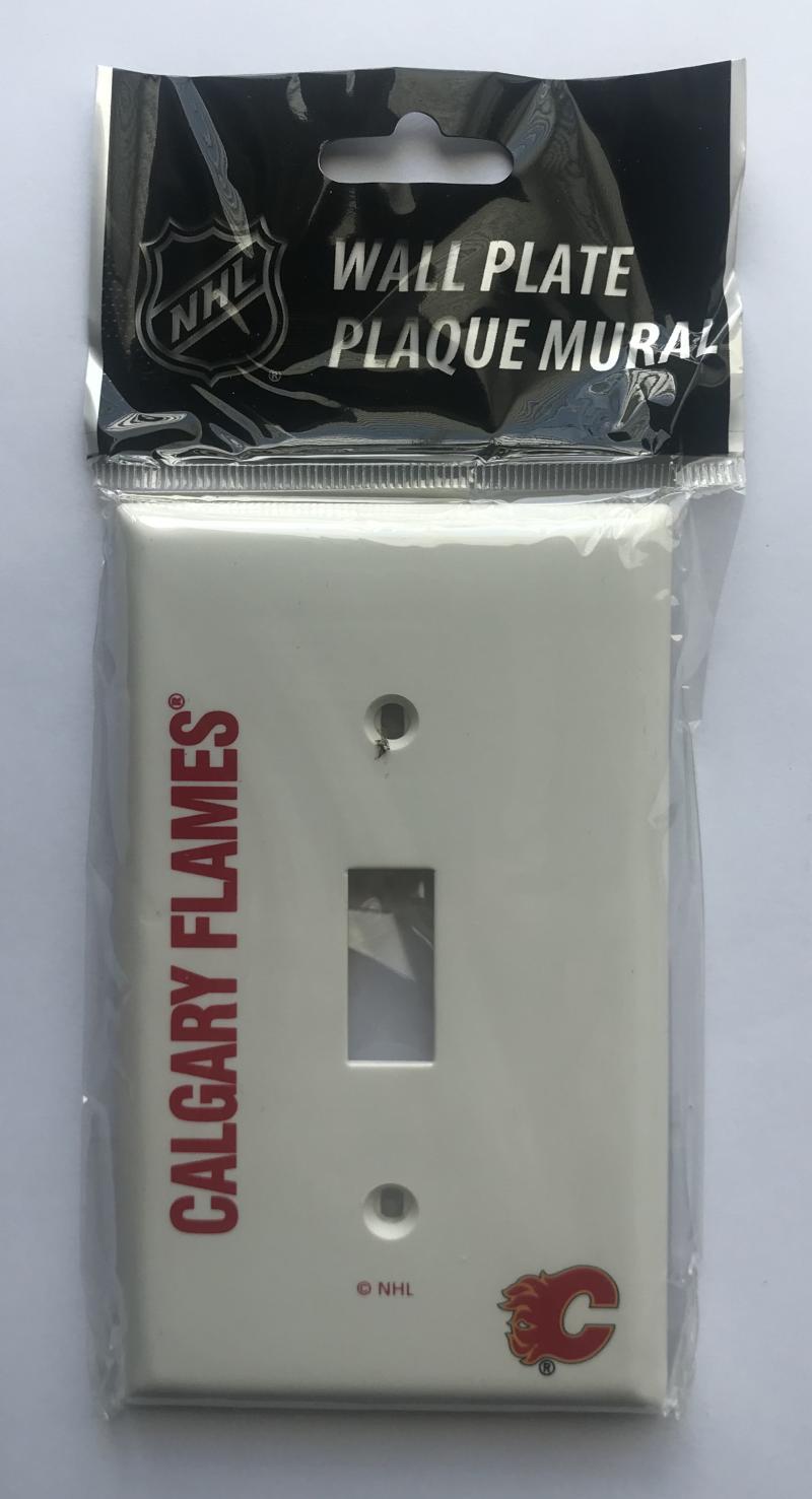 Calgary Flames Single Switch Wall Plate Cover - Brand New with Screws Image 1