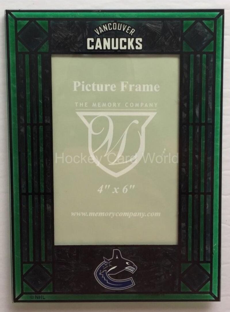 Vancouver Canucks Vertical 4x6 NHL Art-Glass Picture Frame - New in Box Image 1