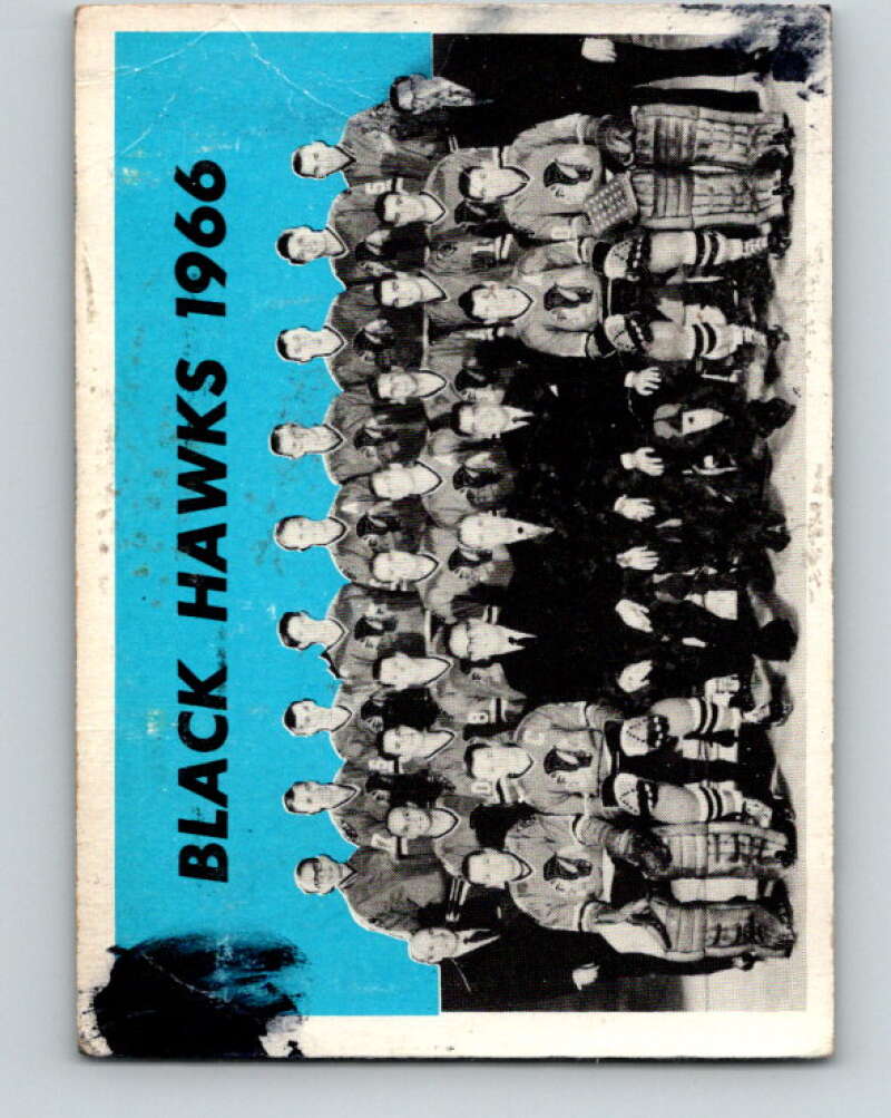 1965-66 Topps #124 Chicago Blackhawks Chicago Blackhawks V608