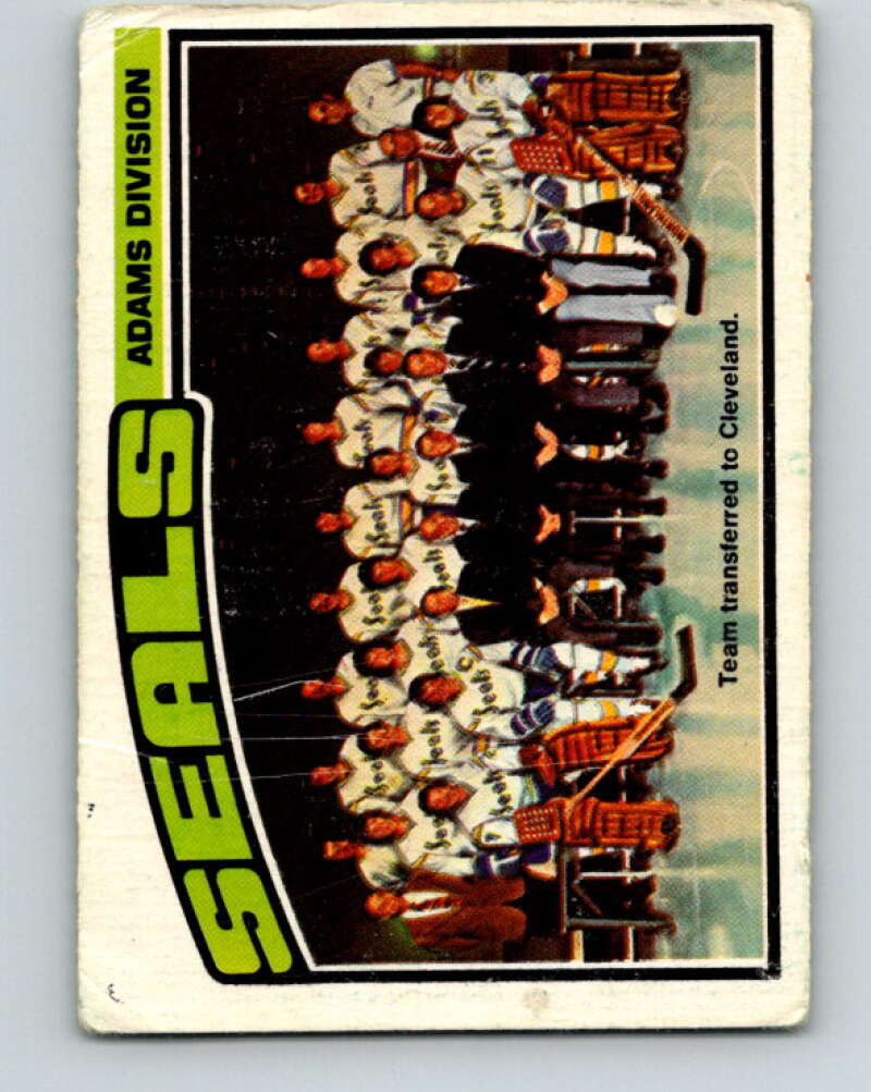 1976-77 OPC #135 California Golden Seals CL California Golden Seals V2111