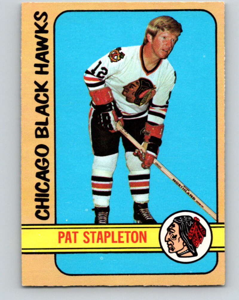 1972-73 O-Pee-Chee #4 Pat Stapleton Chicago Blackhawks V3159