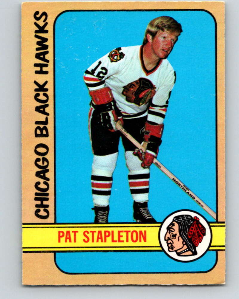 1972-73 O-Pee-Chee #4 Pat Stapleton Chicago Blackhawks V3160