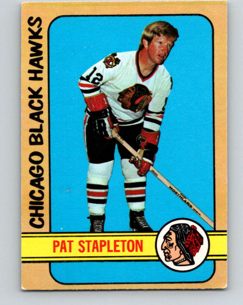 1972-73 O-Pee-Chee #4 Pat Stapleton Chicago Blackhawks V3167