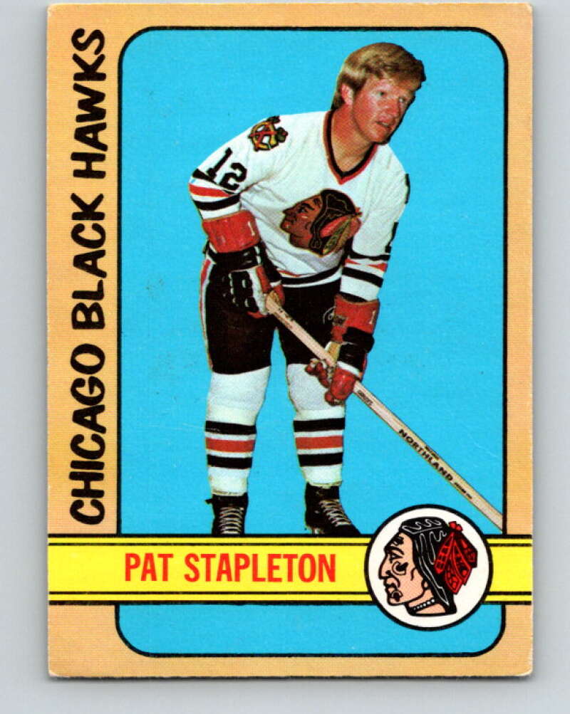 1972-73 O-Pee-Chee #4 Pat Stapleton Chicago Blackhawks V3168