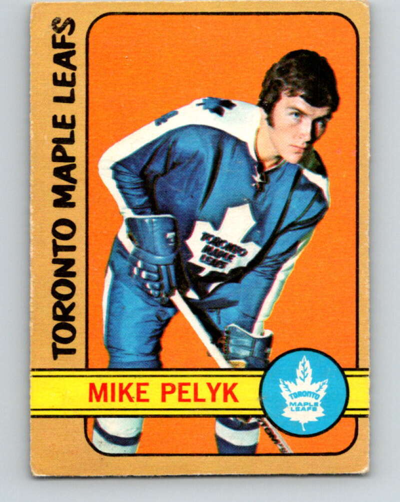 1972-73 O-Pee-Chee #17 Mike Pelyk Toronto Maple Leafs V3230