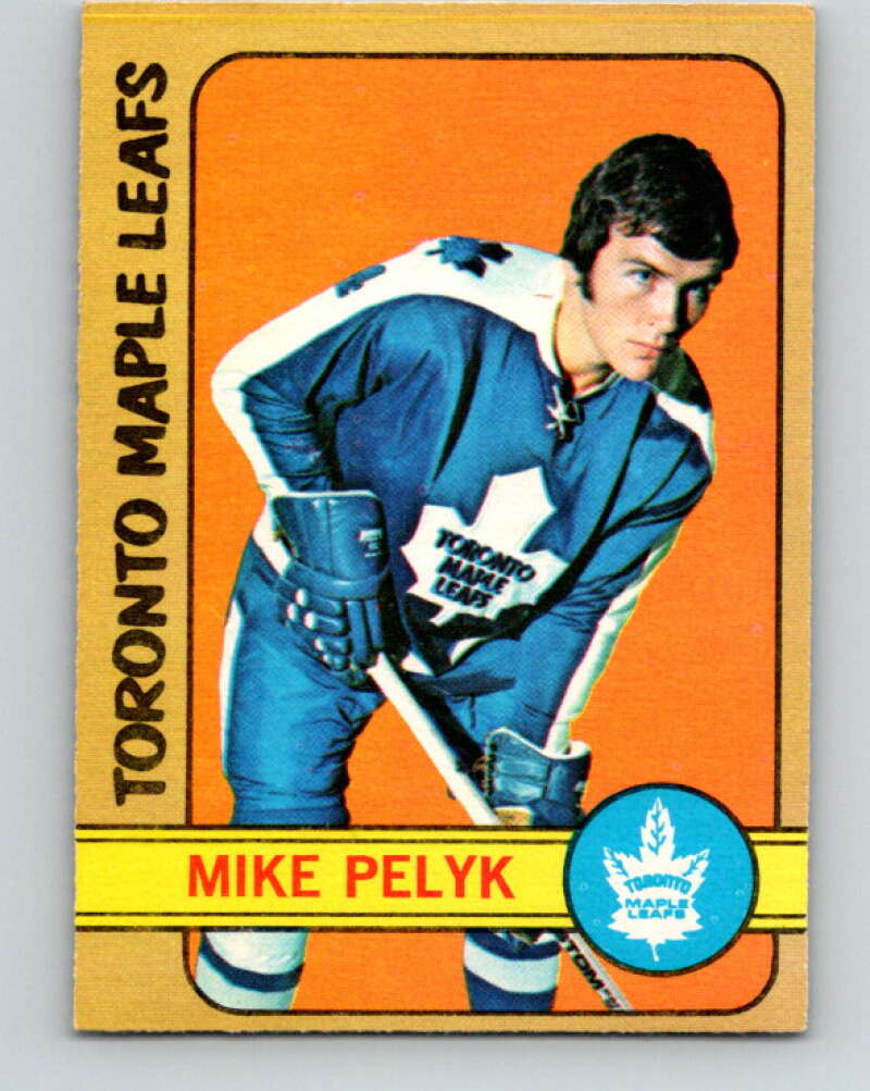 1972-73 O-Pee-Chee #17 Mike Pelyk Toronto Maple Leafs V3232