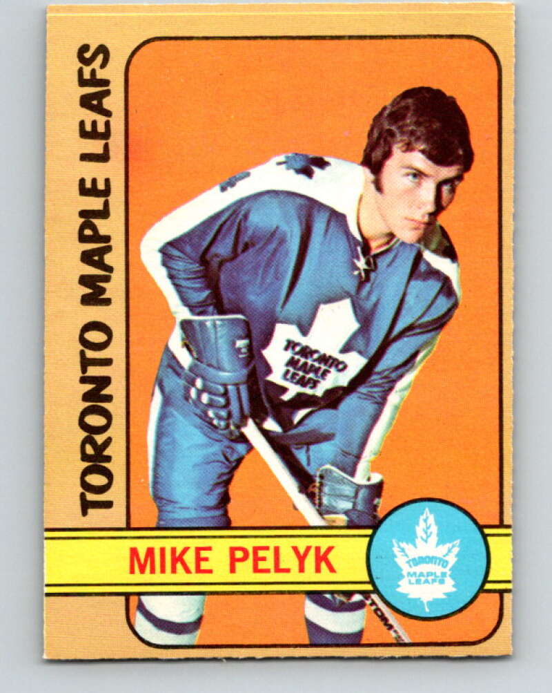 1972-73 O-Pee-Chee #17 Mike Pelyk Toronto Maple Leafs V3233