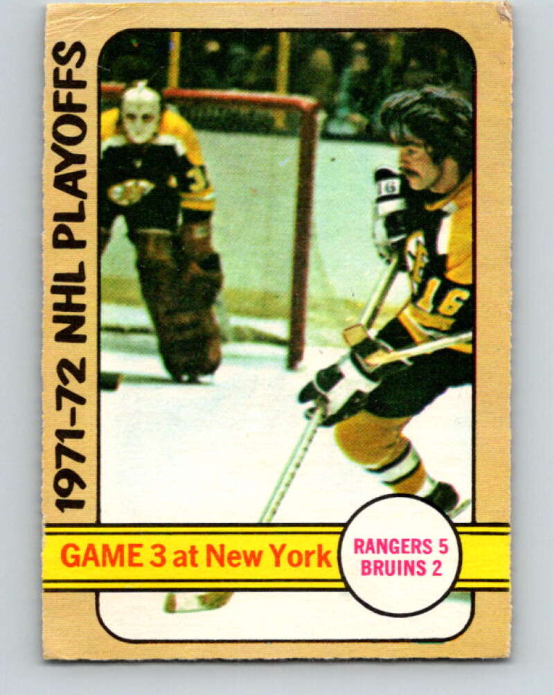 1972-73 O-Pee-Chee #30 Playoff Game 3 New York Rangers/Boston Bruins V3322