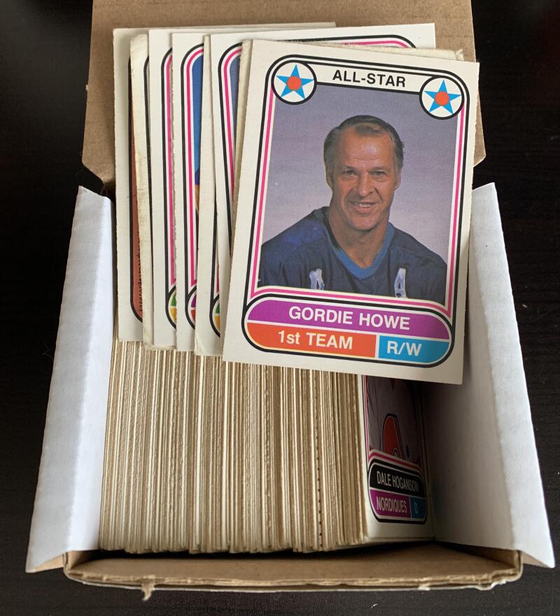 1975-76 WHA O-Pee-Chee NHL Hockey Complete Set 1-132 EX-NM *0170