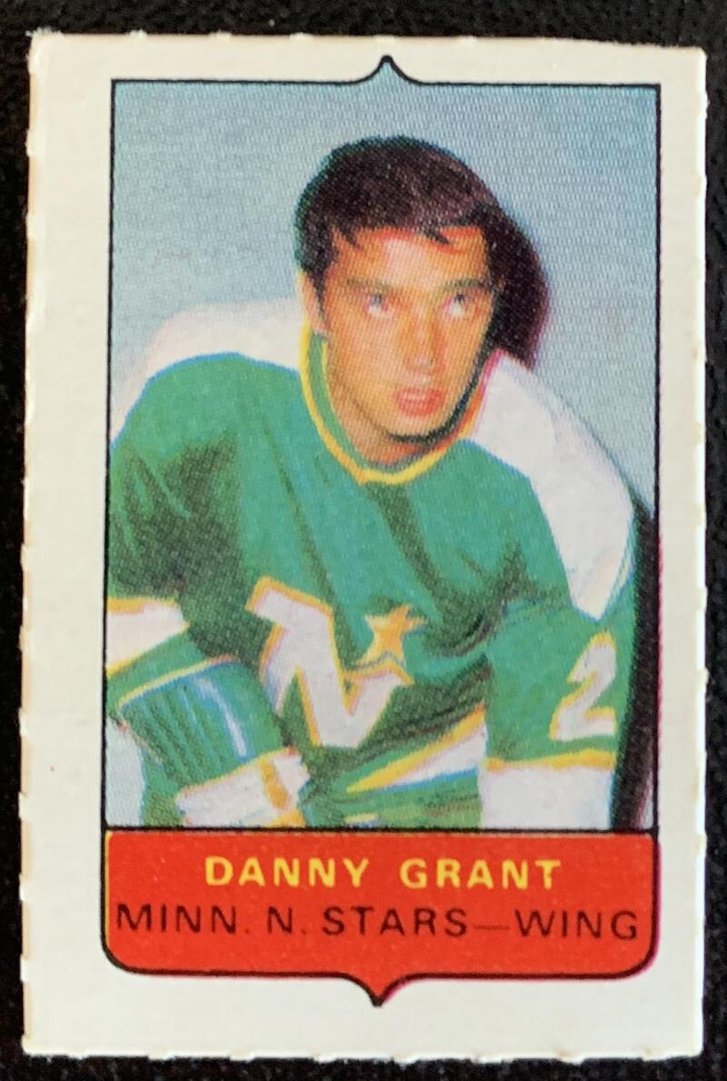 V7507--1969-70 O-Pee-Chee Four-in-One Mini Card Danny Grant