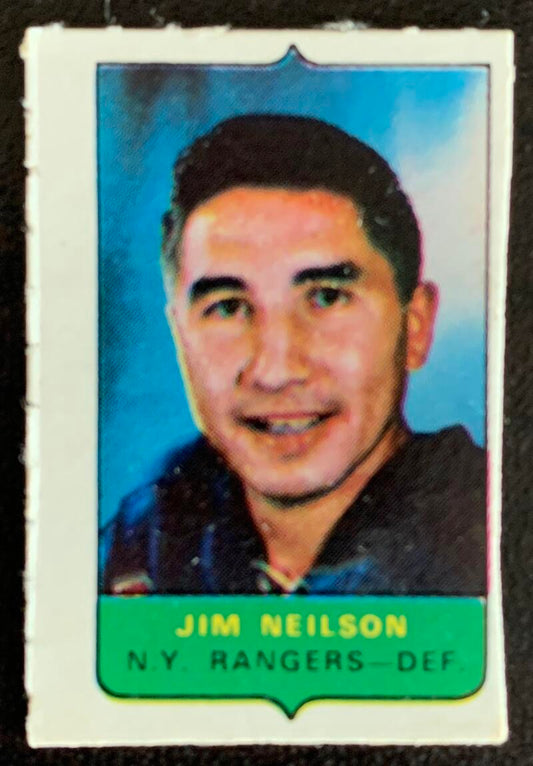 V7519--1969-70 O-Pee-Chee Four-in-One Mini Card Jim Neilson