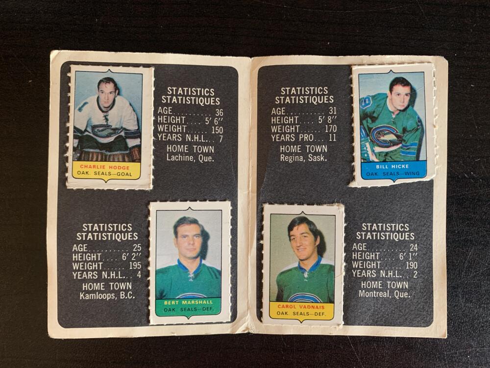 V7598--1969-70 O-Pee-Chee Four-in-One Card Album Oakland Seals