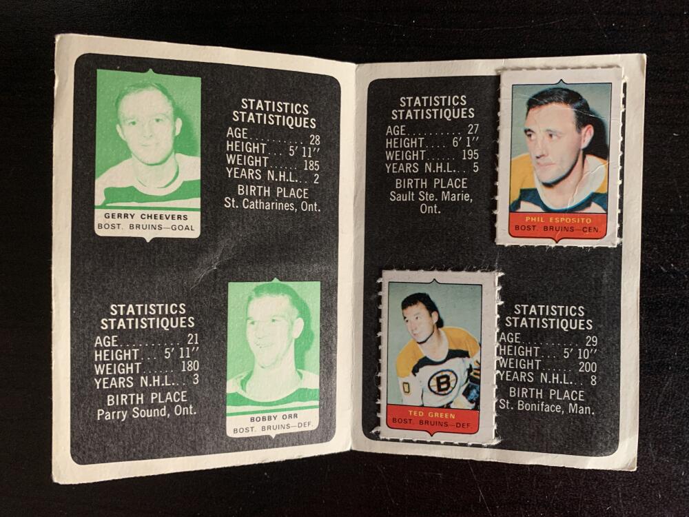 V7615--1969-70 O-Pee-Chee Four-in-One Card Album Boston Bruins