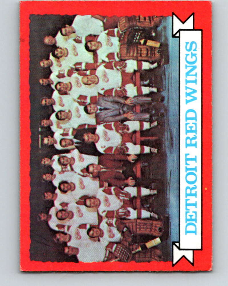 1973-74 O-Pee-Chee #97 Red Wings Team Detroit Red Wings V8322