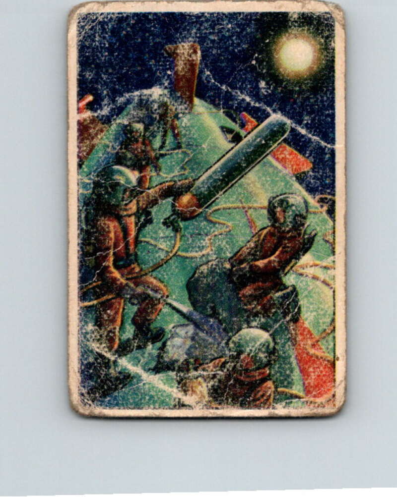 1951 Bowman Jets Rockets Spacemen #9 Repairing Rocket in Flight V10156