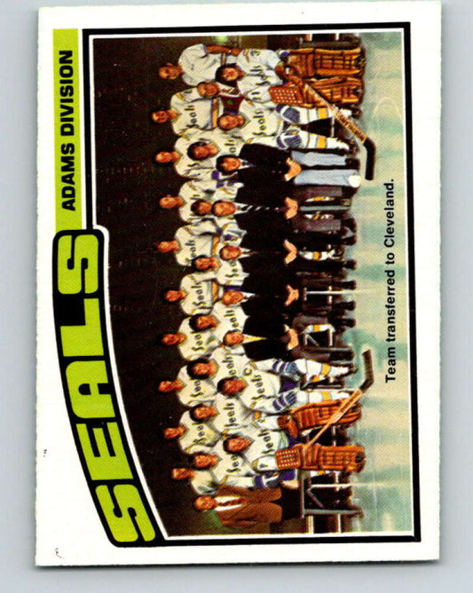 1976-77 O-Pee-Chee #135 California Golden Seals CL   V12052