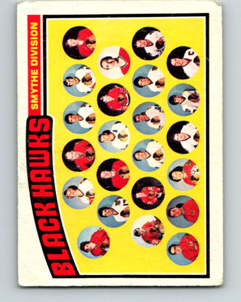 1976-77 O-Pee-Chee #136 Chicago Blackhawks CL V12056