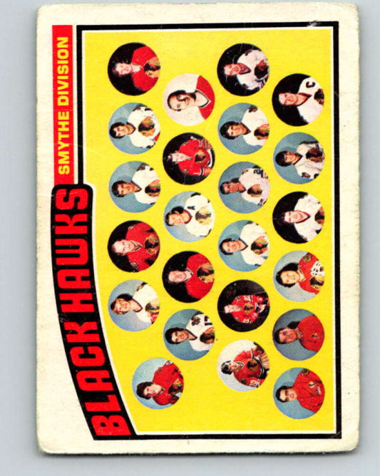 1976-77 O-Pee-Chee #136 Chicago Blackhawks CL   V12057