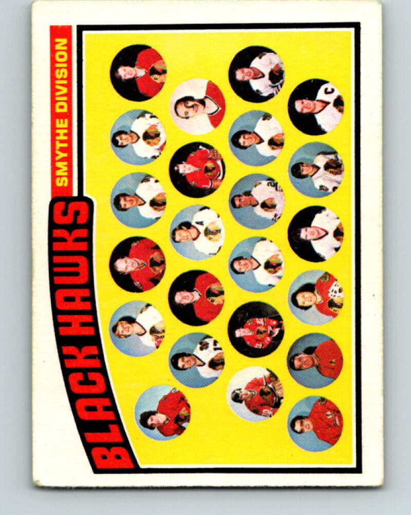 1976-77 O-Pee-Chee #136 Chicago Blackhawks CL V12059