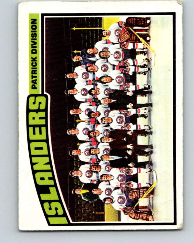 1976-77 O-Pee-Chee #142 New York Islanders CL V12075