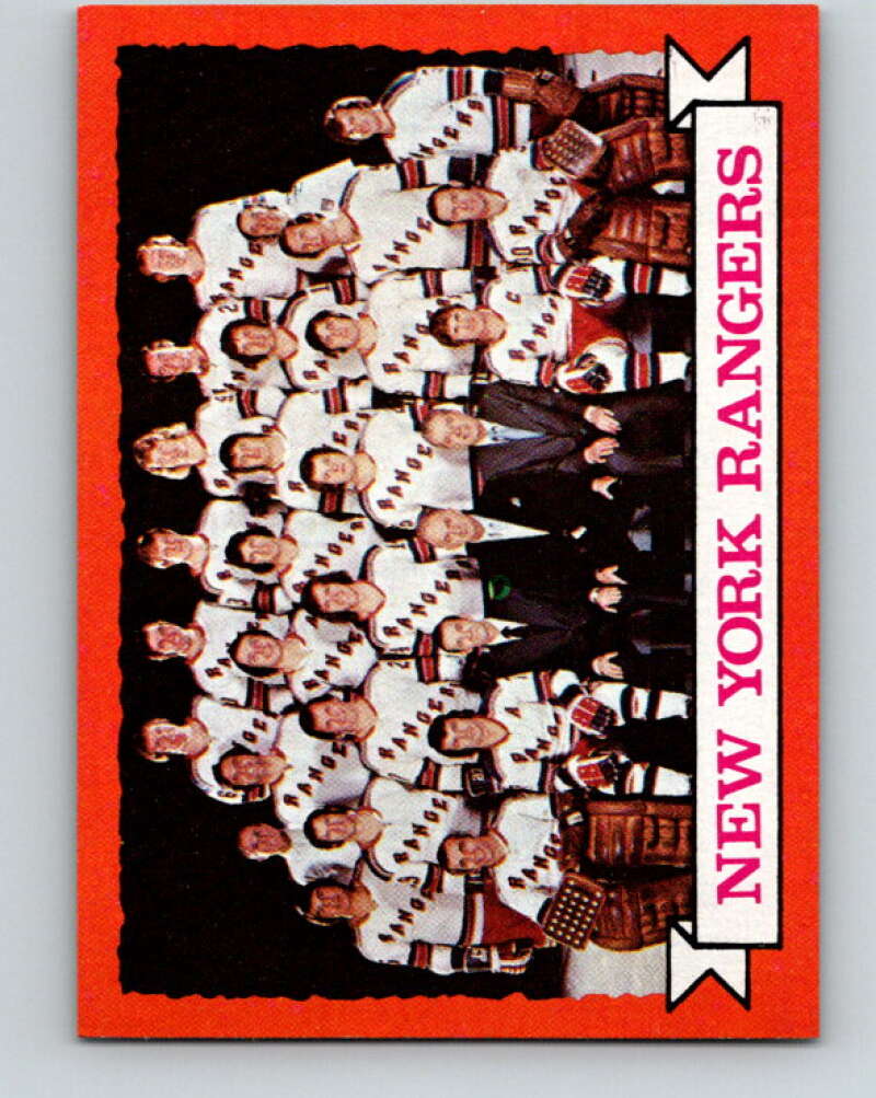 1973-74 Topps #102 Rangers Team New York Rangers V16661