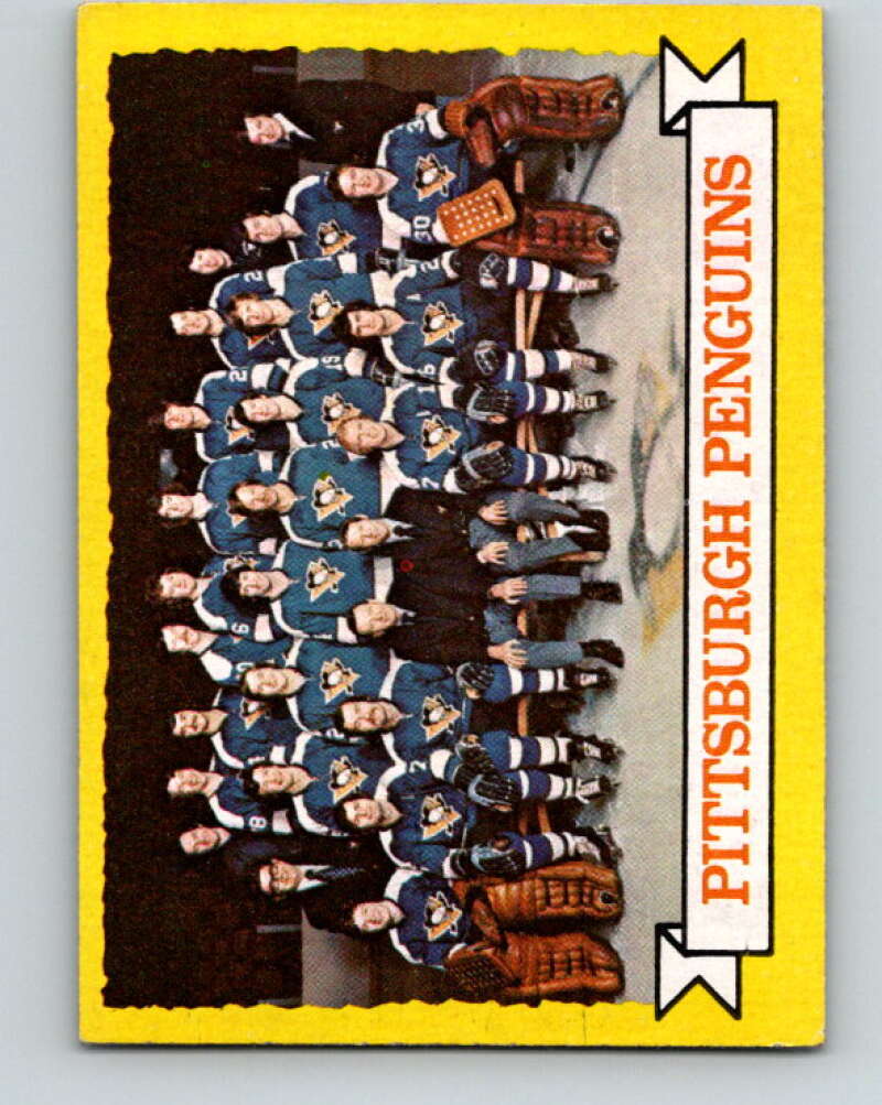 1973-74 Topps #104 Penguins Team Pittsburgh Penguins V16663