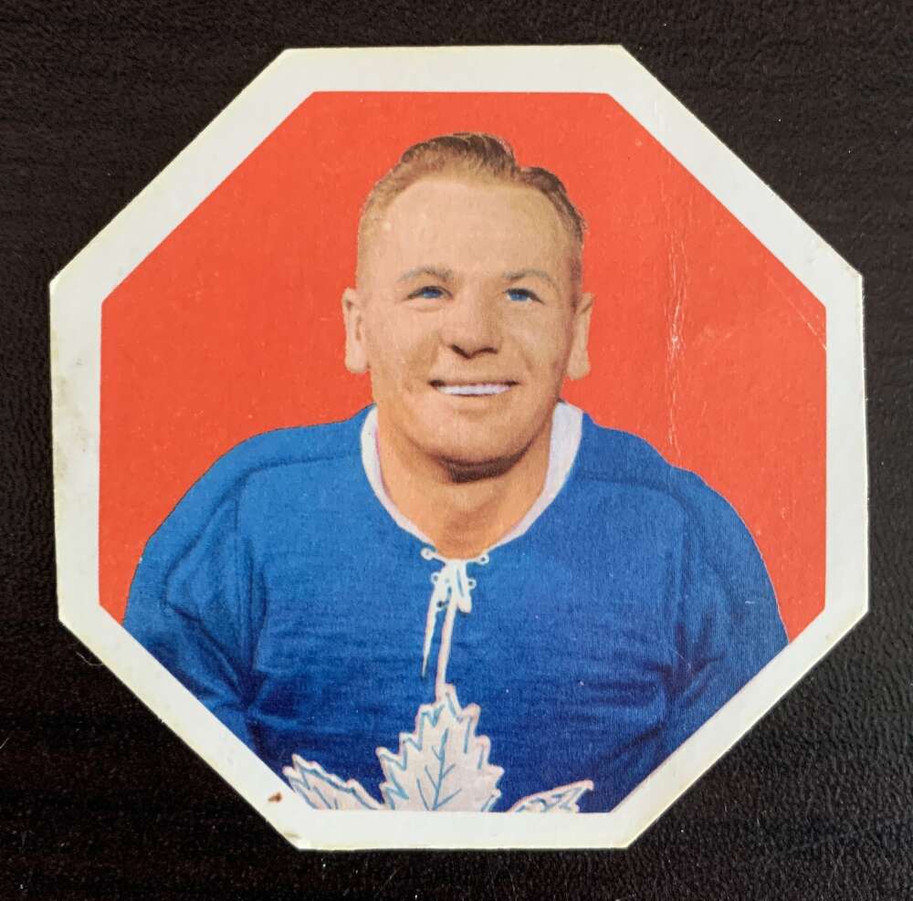 1961-62 York Yellow Backs #8 Johnny Bower Toronto Maple Leafs V33181
