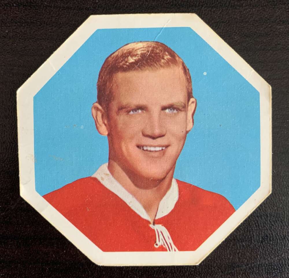 1961-62 York Yellow Backs #24 Ralph Backstrom Montreal Canadiens V33193