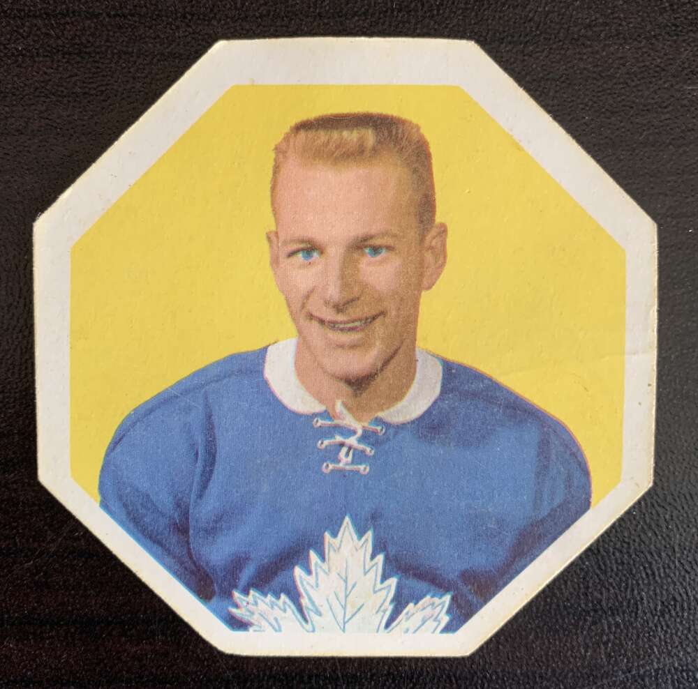 1961-62 York  Yellow Backs #25 Eddie Shack  Toronto Maple Leafs  V33194