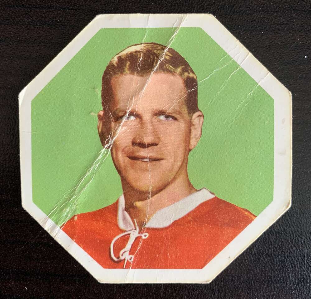 1961-62 York Yellow Backs #30 Phil Goyette Montreal Canadiens V33200