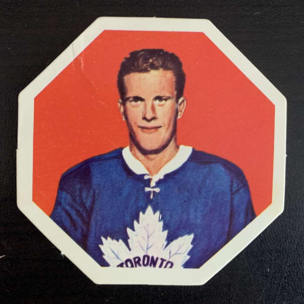 1963-64 York White Backs #13 Kent Douglas Toronto Maple Leafs V33218