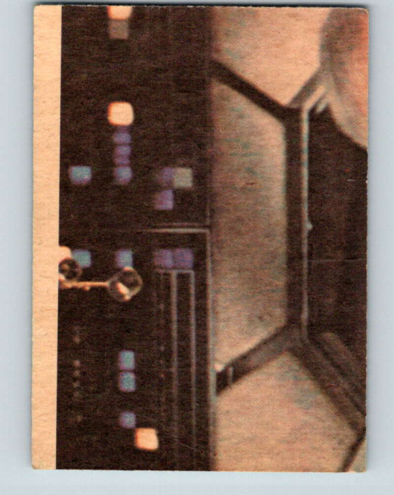 1977 OPC Star Wars #12 The droids are reunited! V33585
