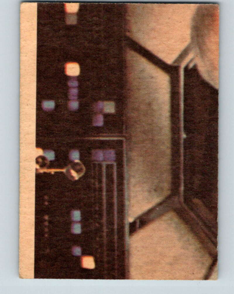 1977 OPC Star Wars #12 The droids are reunited! V33587