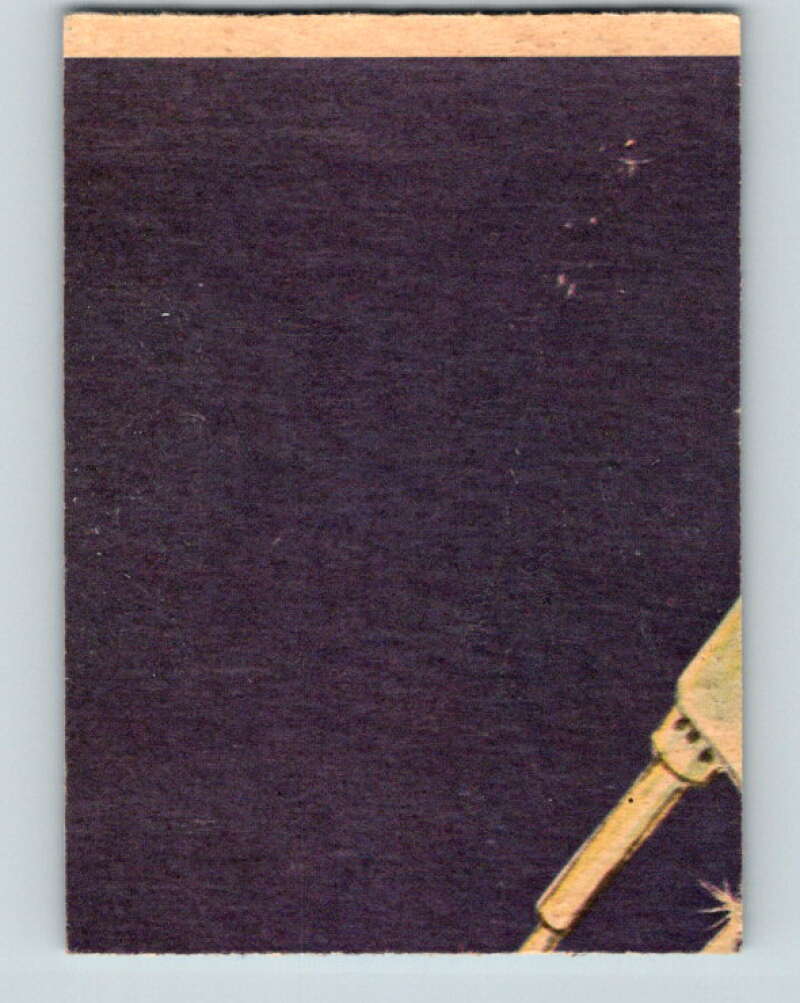 1977 OPC Star Wars #39 Steel walls close in on our heroes! V33741