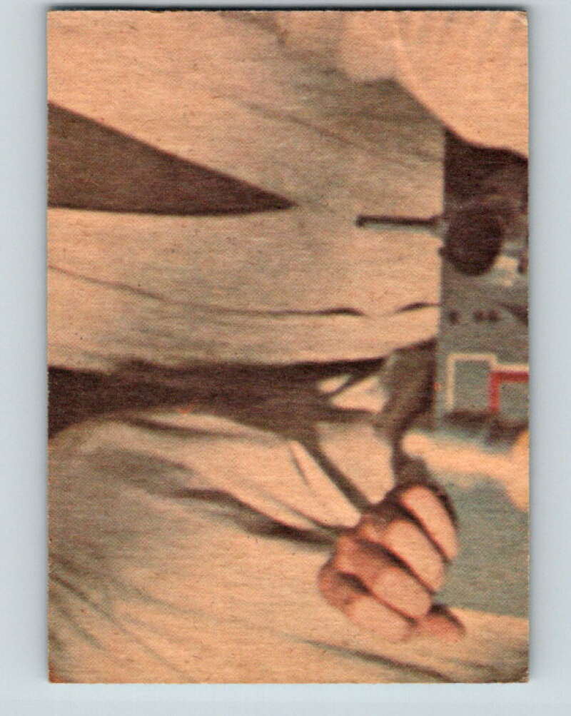 1977 OPC Star Wars #40 Droids rescue their masters! V33749