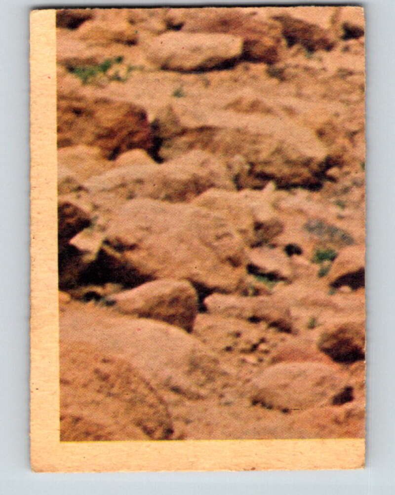 1977 OPC Star Wars #99 Ben with the light sabre! V34181