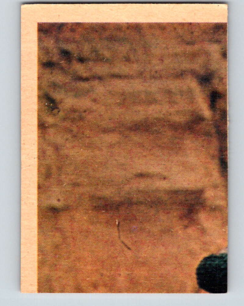 1977 OPC Star Wars #123 Solo blasts a stormtrooper! V34371