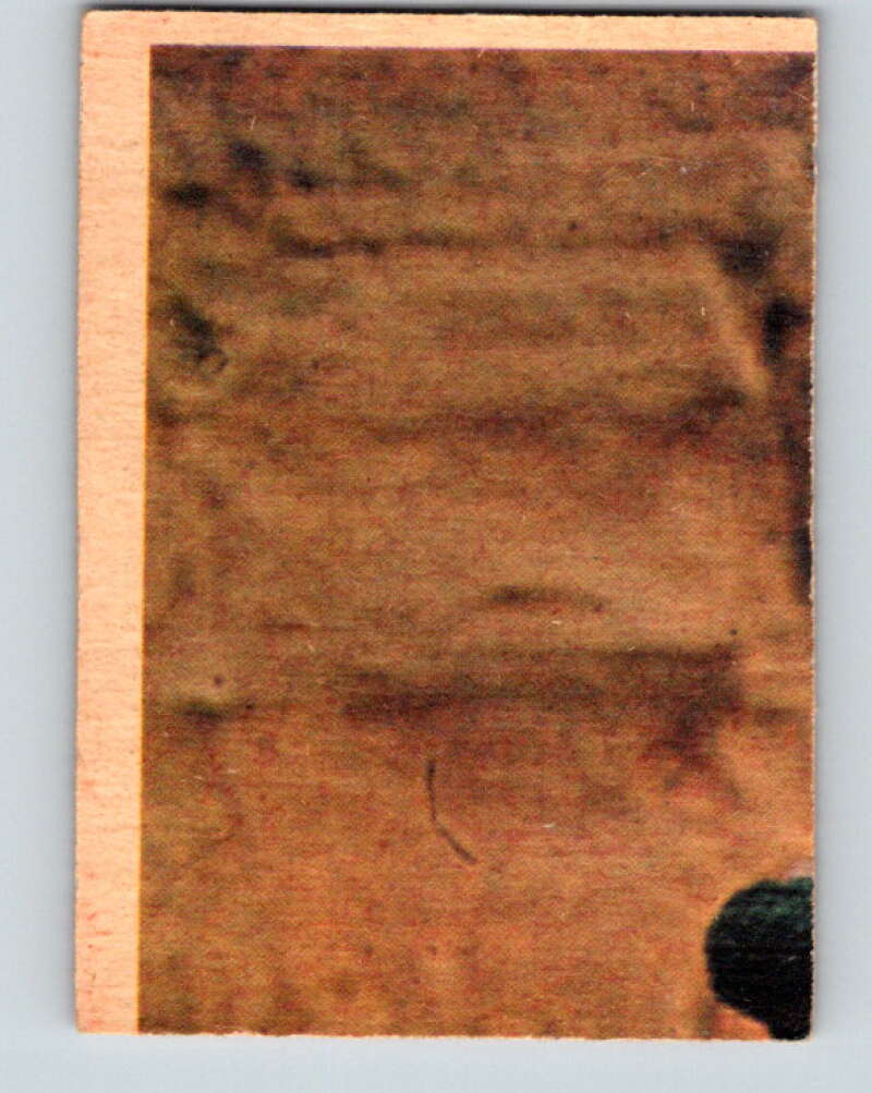 1977 OPC Star Wars #123 Solo blasts a stormtrooper! V34372