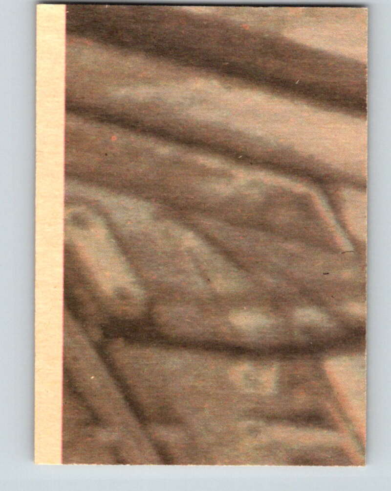 1977 OPC Star Wars #134 C-3PO searches for his counterpart V34460
